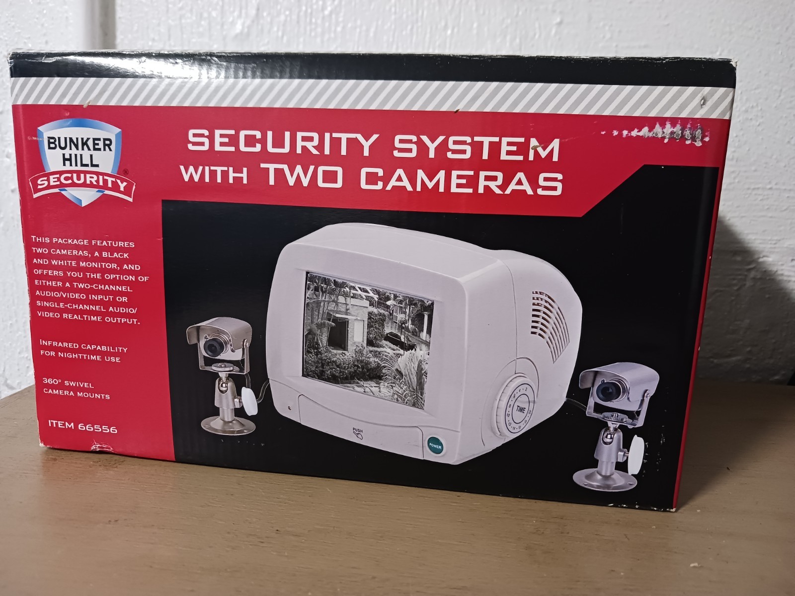 Bunker Hill Security #66556 Security System Black/White Monitor 2 Camera NOB