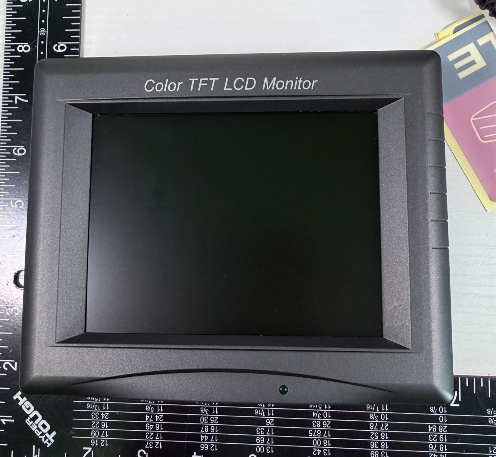 EverFocus EN220 LCD Color TFT 5.6″ Test Monitor Kit Carry Case