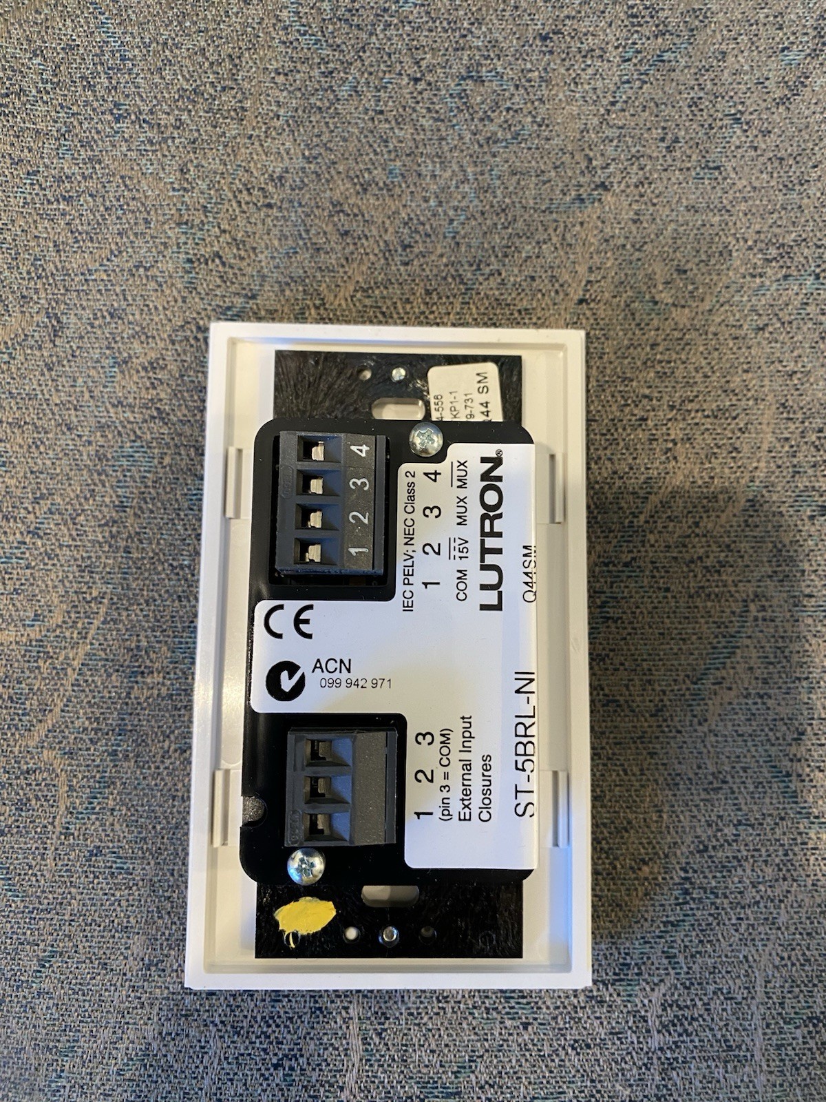 LUTRON ST5BRL-NI-WH HomeWorks five button keypad control white