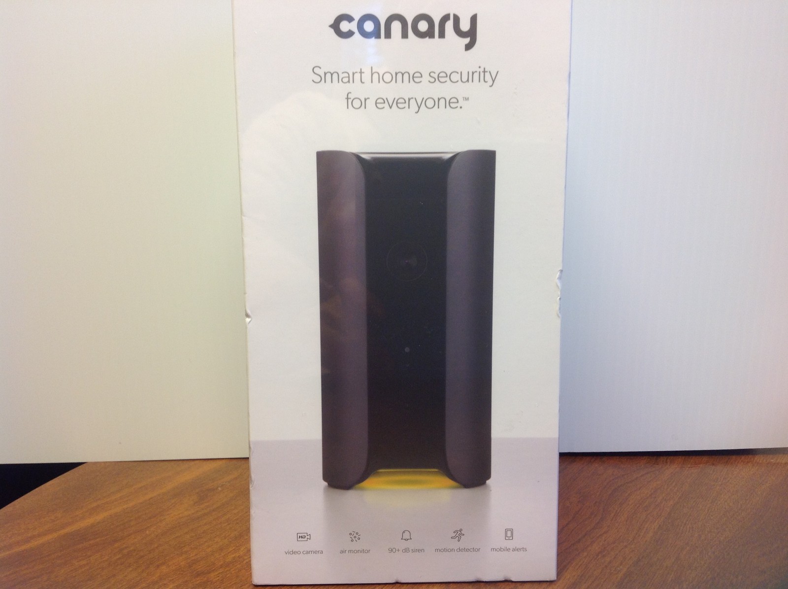 New Canary Smart Home Security-Camera, Air Monitor, Siren, Motion Det, Mob Alert