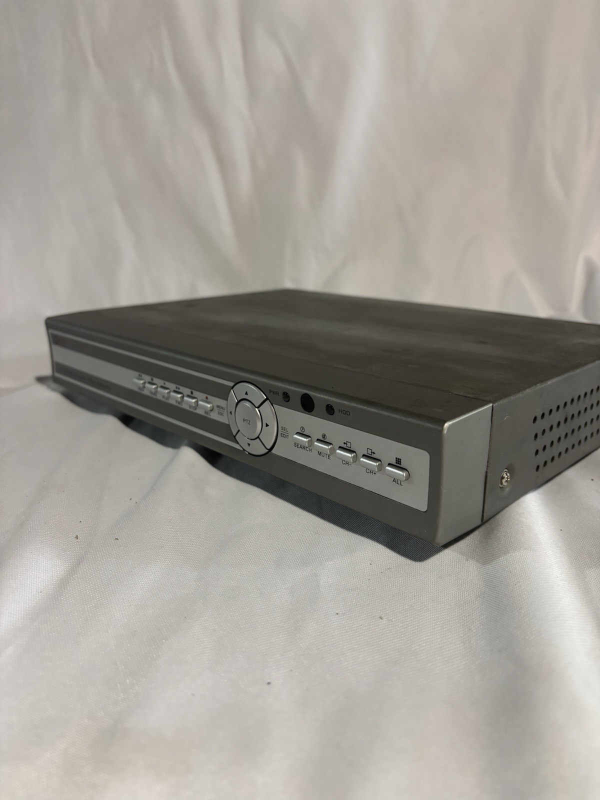 Q-See 4 Channel Network DVR. H.264 Compression Model No. QSDR008RTC
