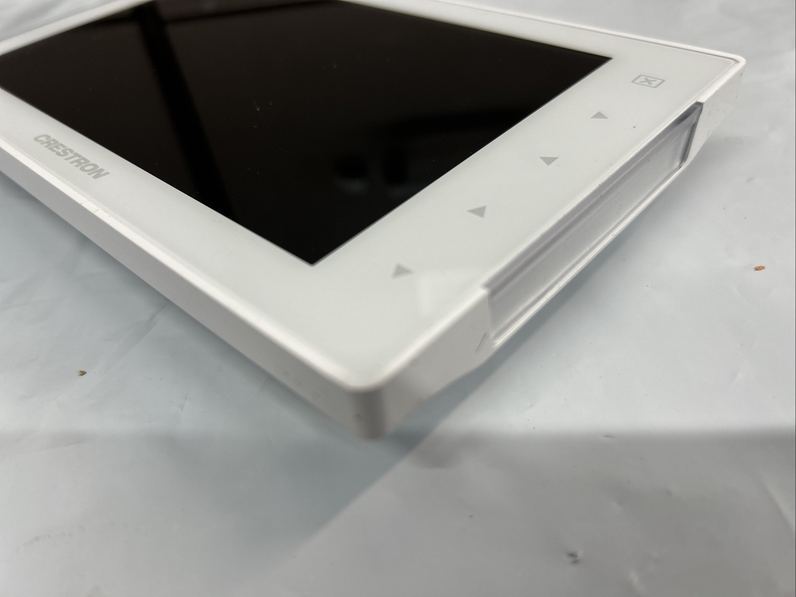 Crestron TSS-752-W-S 7in. Room Scheduling Touch Screen Only – White- New