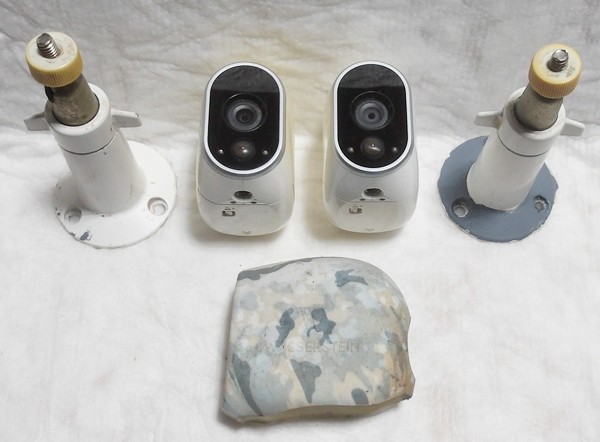 ARLO NETGEAR VMC3030 SECURITY CAMERAS WITH MOUNTS – LOT OF TWO (2)