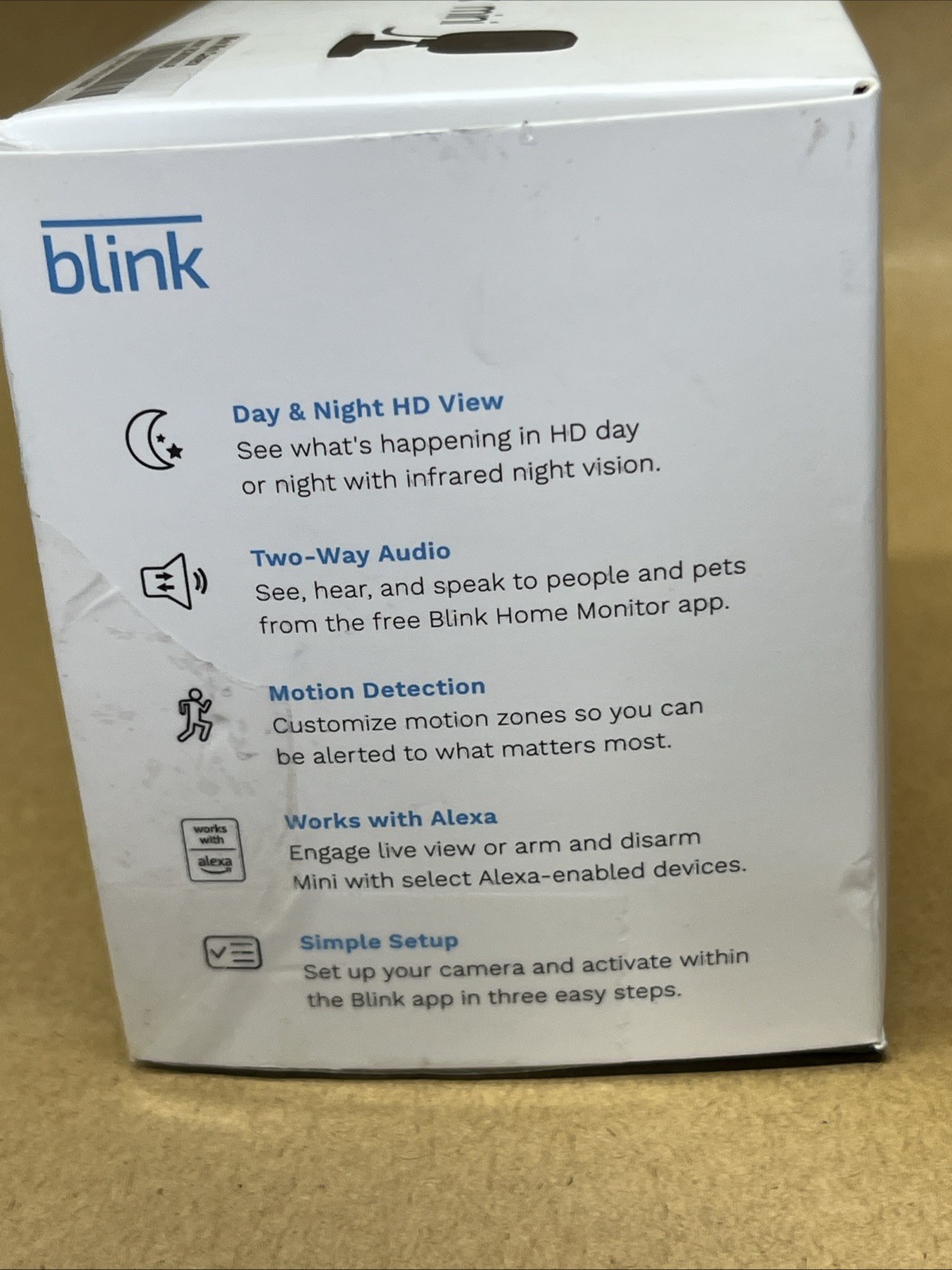 Blink Mini Compact indoor plug-in smart security camera 1080p HD, New
