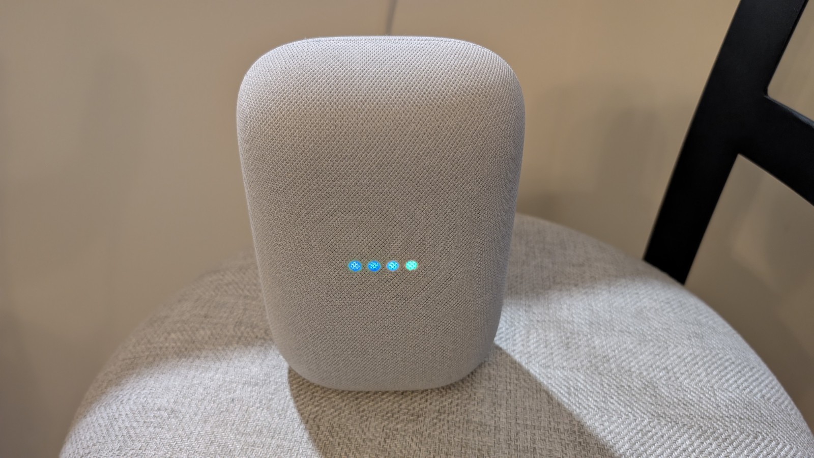 Google Nest Audio Smart Speaker – Chalk