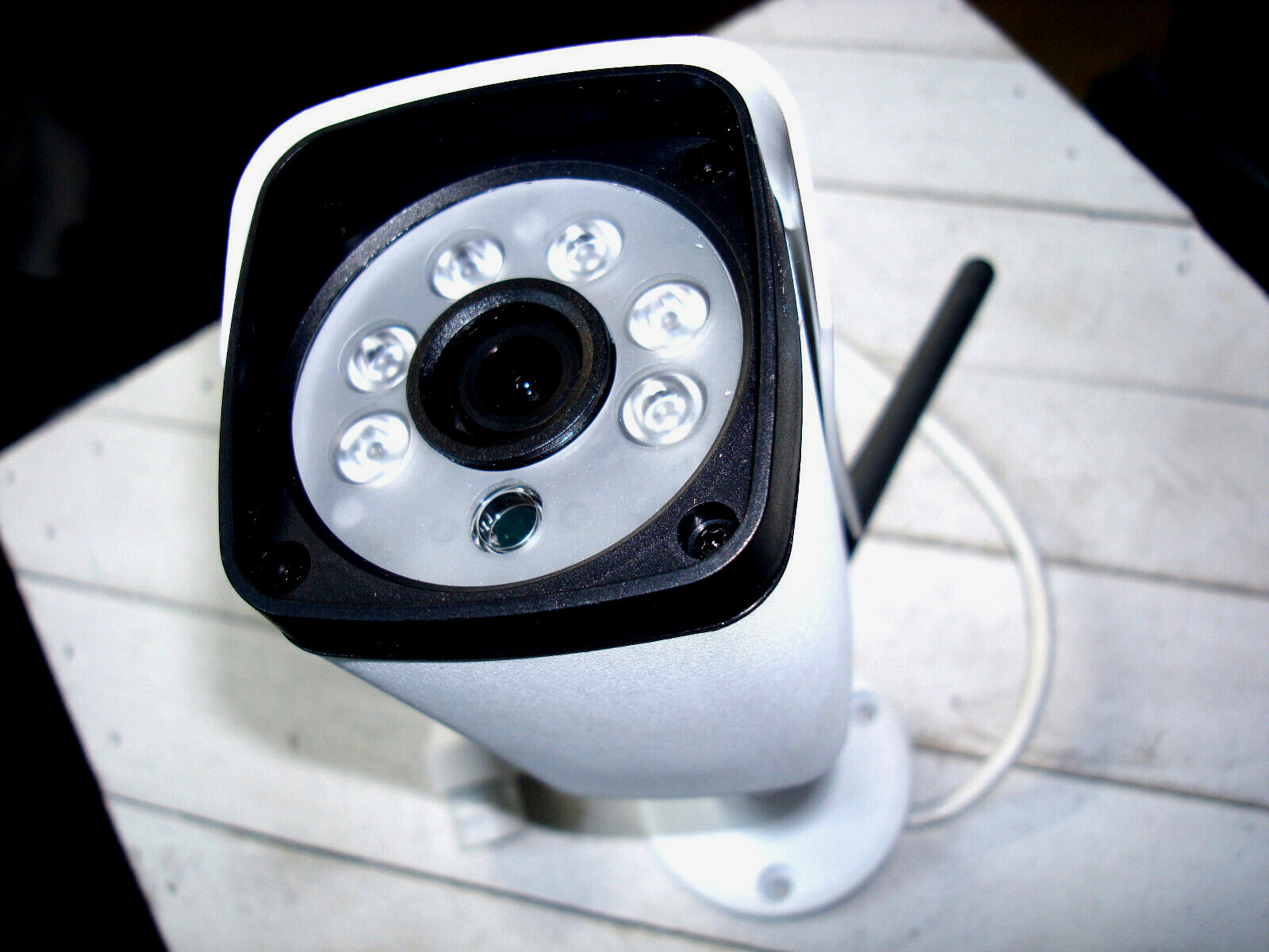Eversecu Security Camera 720P POE (Power Over Ethernet) IP Camera Indoor Outdoor