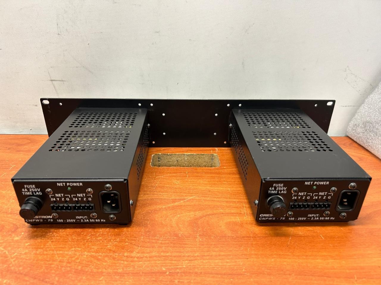 Crestron CNPWS-75 24 Volt Power Supplies x2, Pair w/ CNXRMAK face plate
