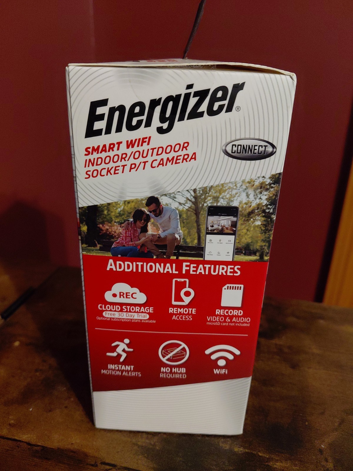 Energizer Smart Wi-Fi Indoor Outdoor Bulb Socket P/T Camera
