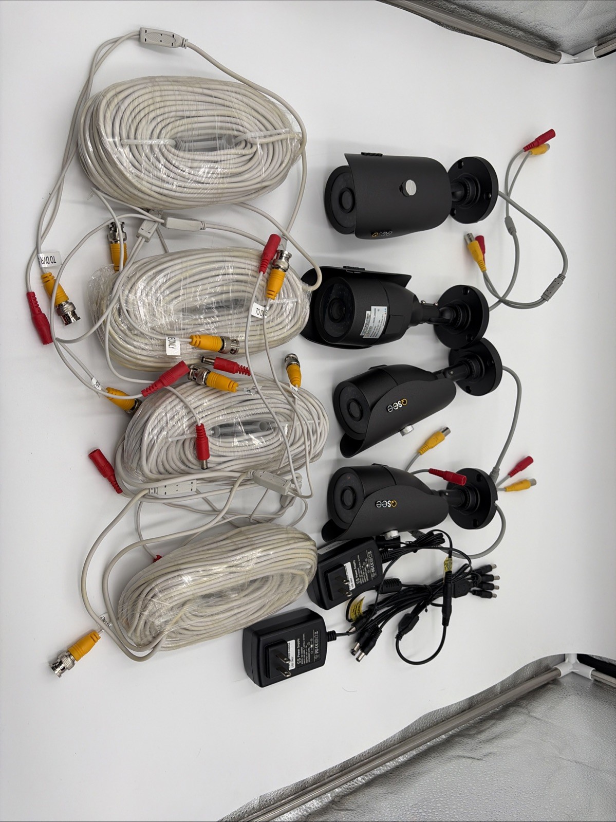 Q-See QM6006B Bronze Bullet Color Security Cameras, 4 Cameras w/cables