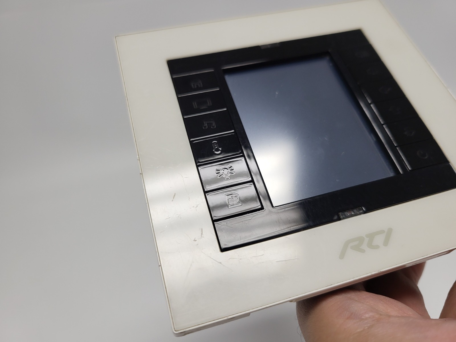 RTI KX2 In-Wall 2.8″ Touch Display Panel Home Controller, Ethernet, PoE
