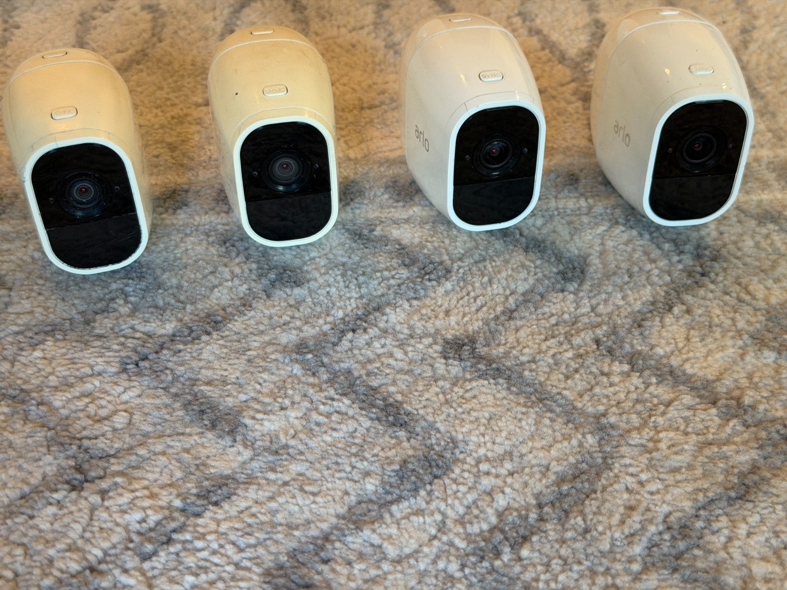 Arlo Security Camera Bundle – 4x Pro 2 + 1x Ultra (4K) + Base Station + Accessor