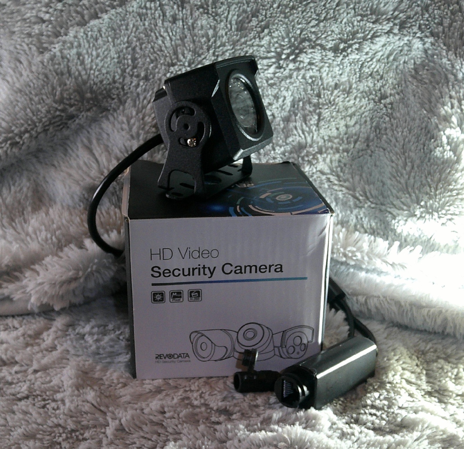 Revodata 1704-2-P-TS IP POE Security Camera 2880x1620P 3.6mm Lens – For Tech Ent