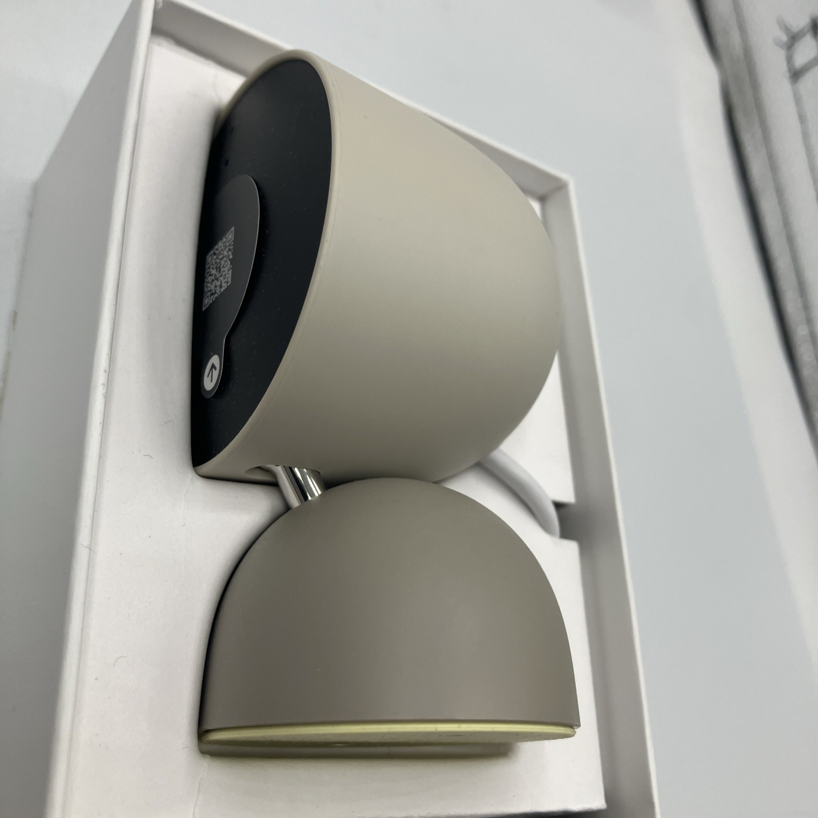 Google Nest Cam 2nd Gen Indoor Security Camera 1080p HD Wi-Fi Linen Tested