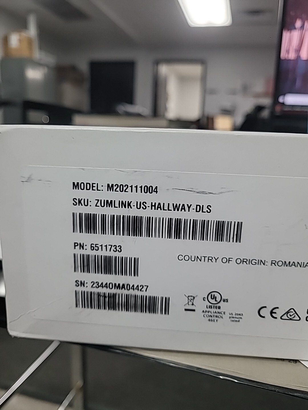 Zumlink-us-hallway-dls
