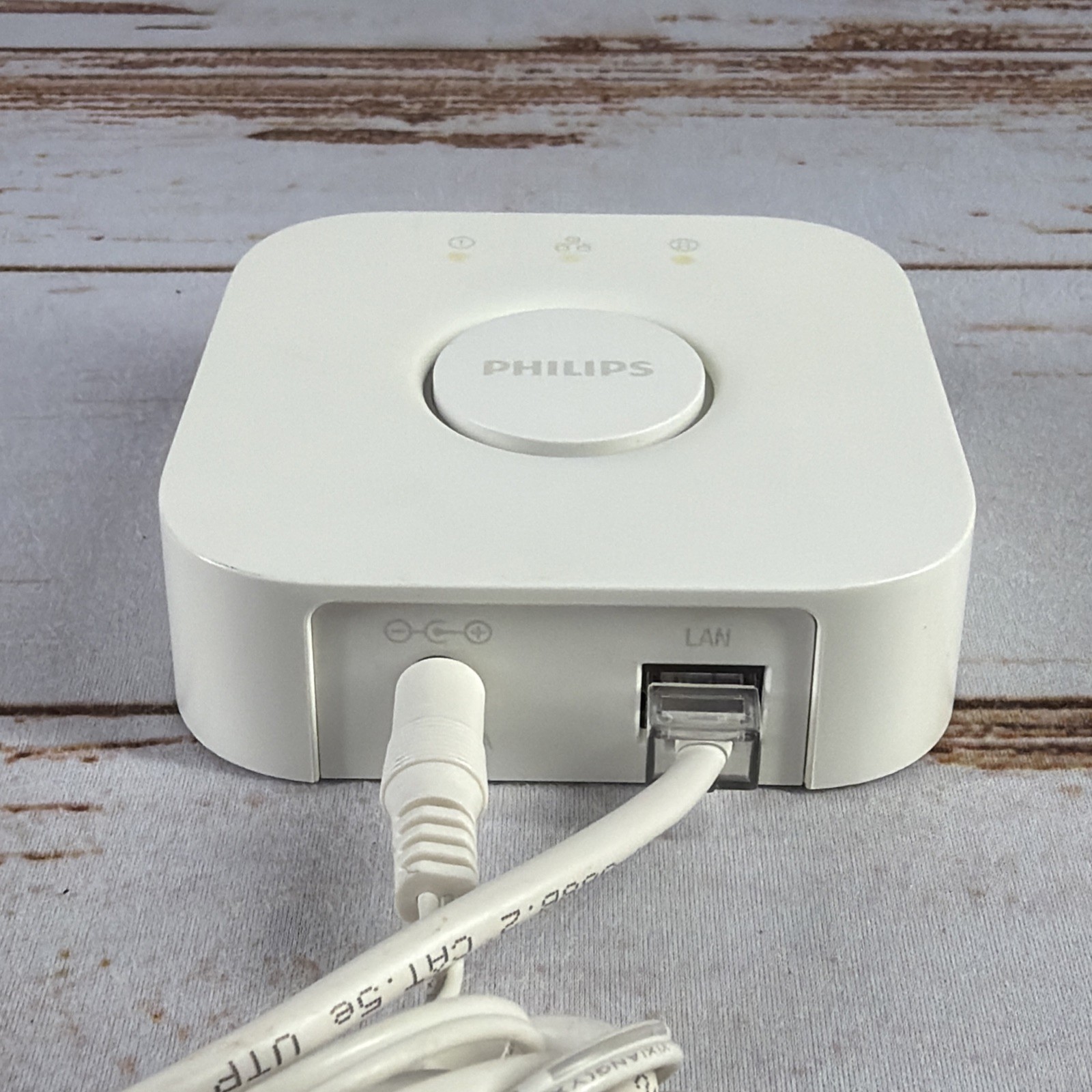 Authentic Philips Hue Bridge Smart Controller Hub White 458471 Used w/ Cables