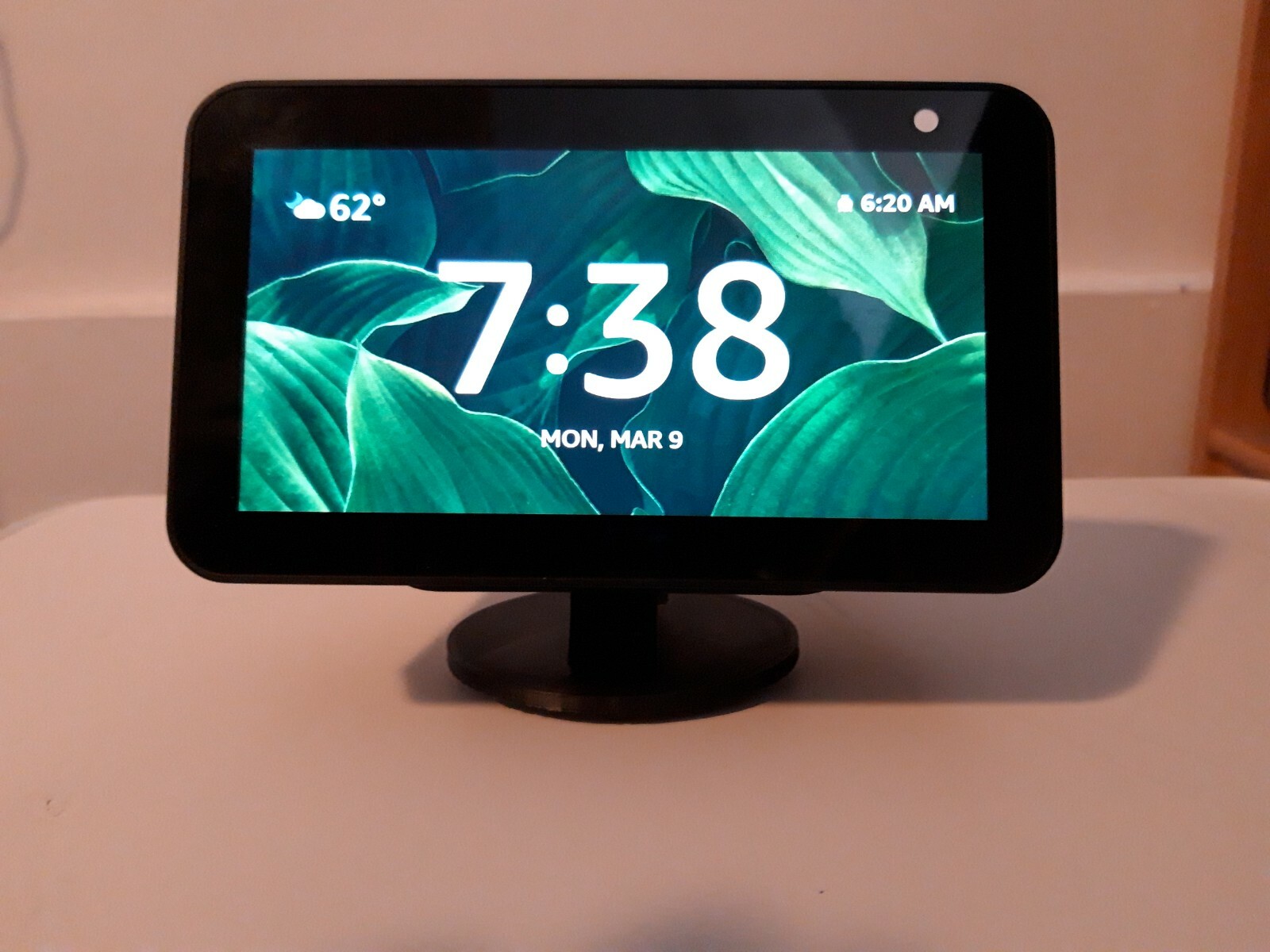 Amazon echo show 5 STAND