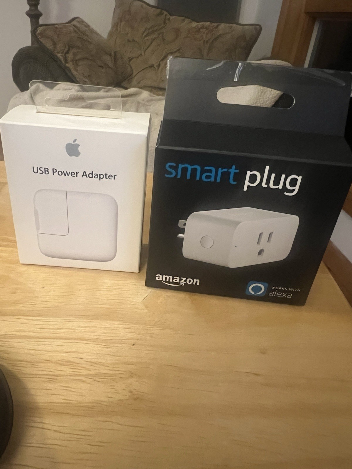 Amazon Alexa White Smart Plug & Apple USB Power Adapter NEW iPhone