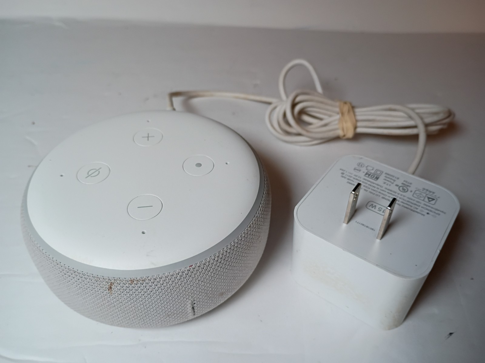 Amazon Echo Dot 3rd Gen Alexa Smart Speaker D9N29T White w/ OEM Power Adapter