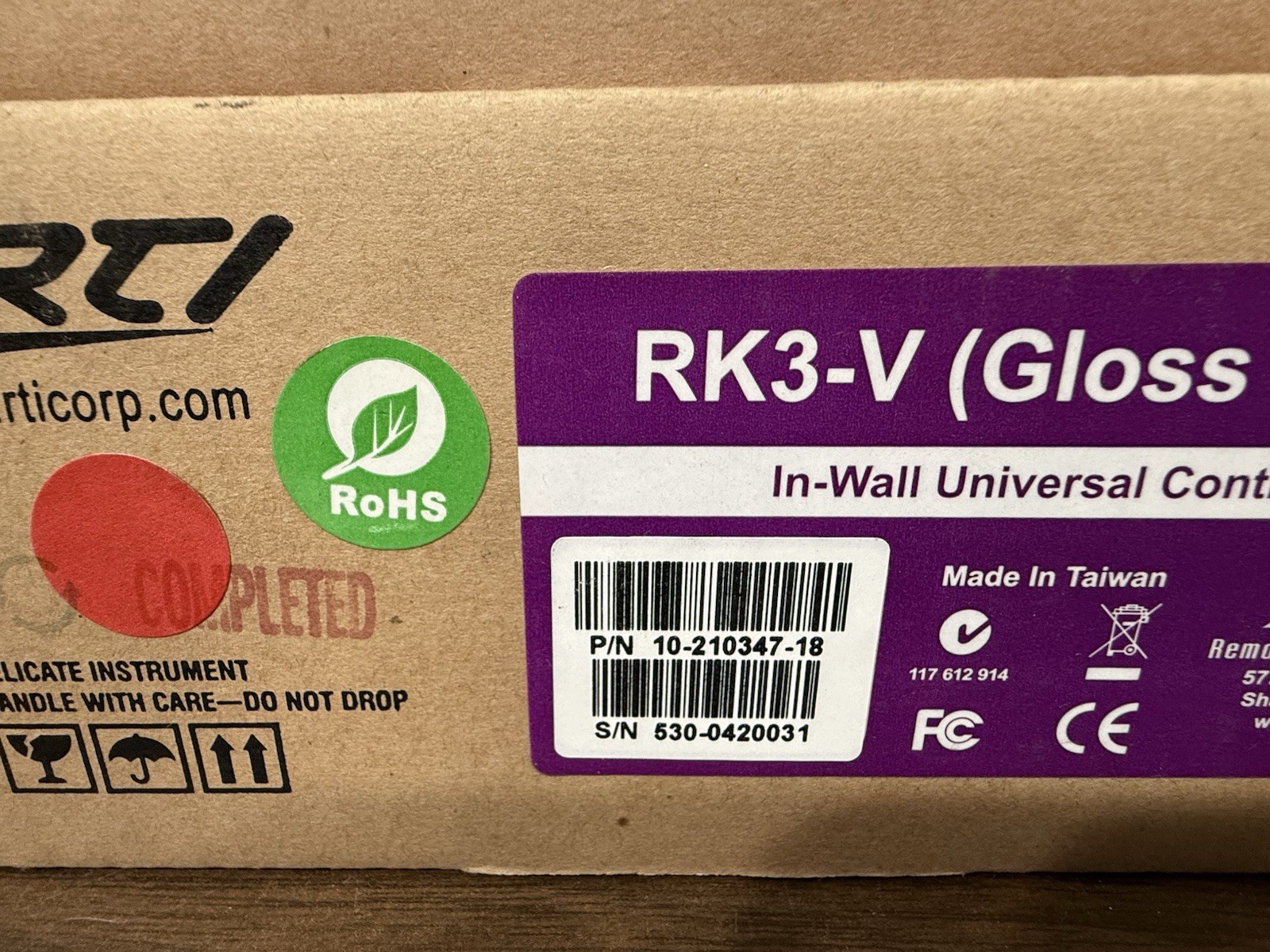 RTi RK3-V RKV3 In Wall Universal Touchscreen Controller Gloss White (PRICE FOR 1