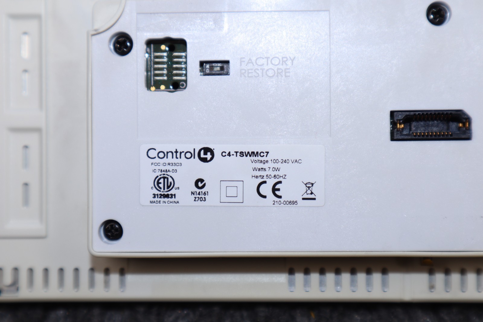 Control 4 Touch Screen 7″ In Wall With Mount C$-TSWMC&-EG-WH Untested Clean