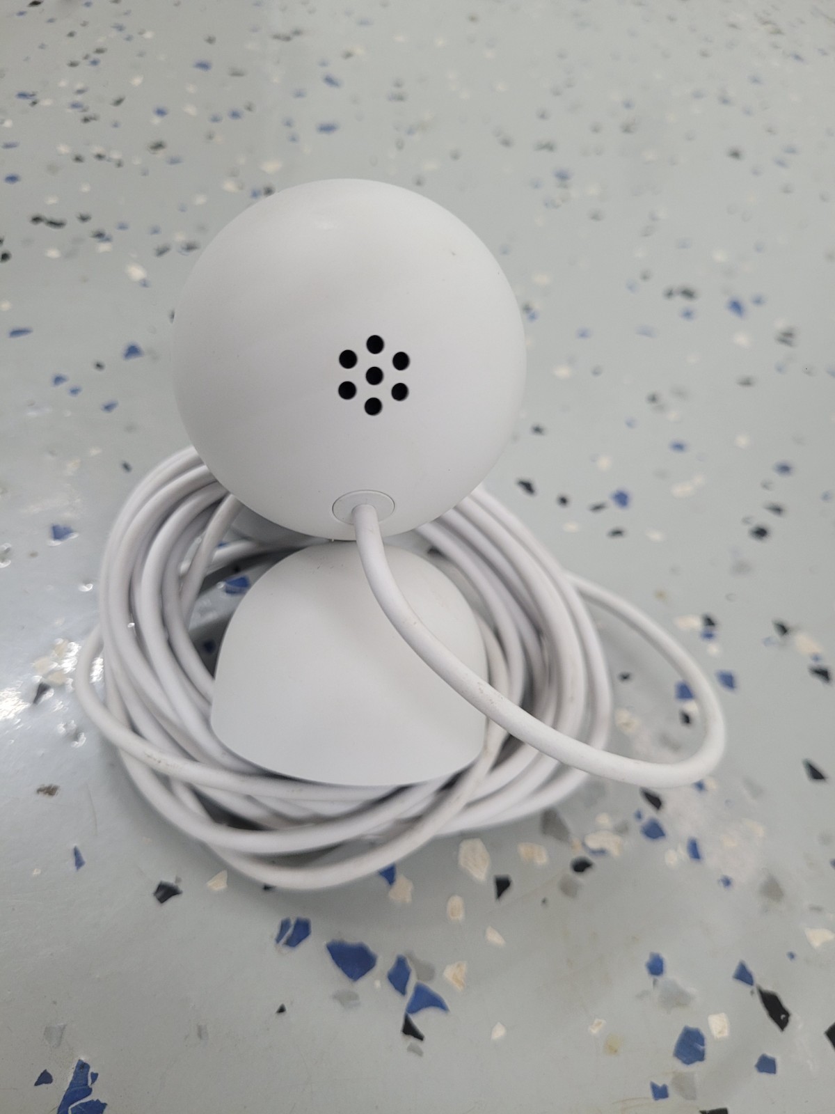 Google Nest Cam Wired Indoor Surveillance Camera – Snow (GA01998-US)