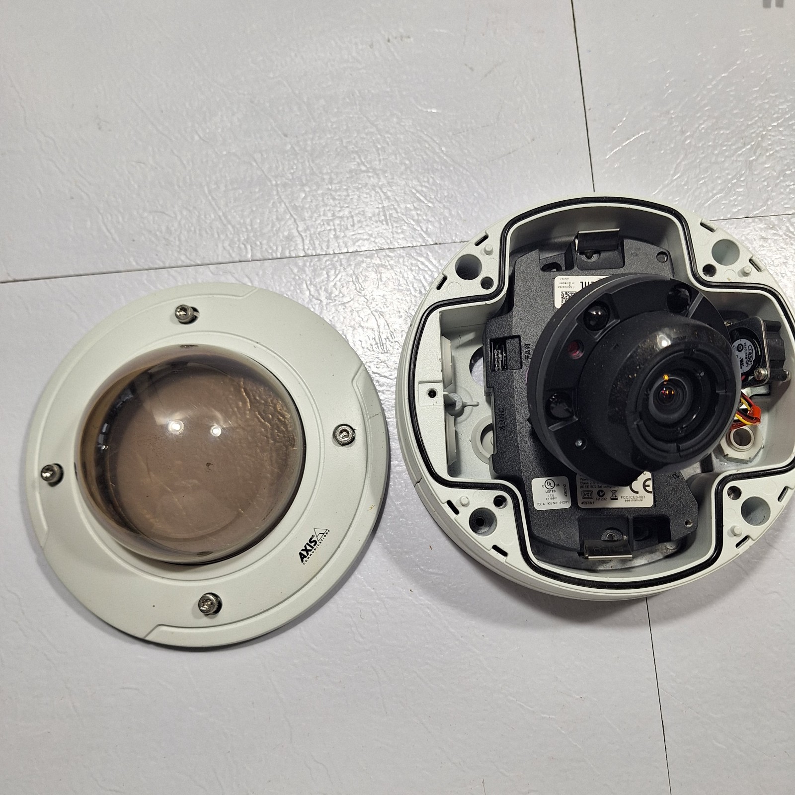 Axis P3364-L 6mm Fixed Dome PoE Network Camera Used!