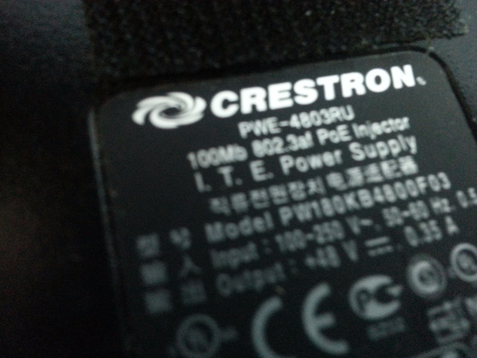 Crestron PWE-4803RU Power over ethernet 100Mb 802.3af POE injector 48V 0.35A