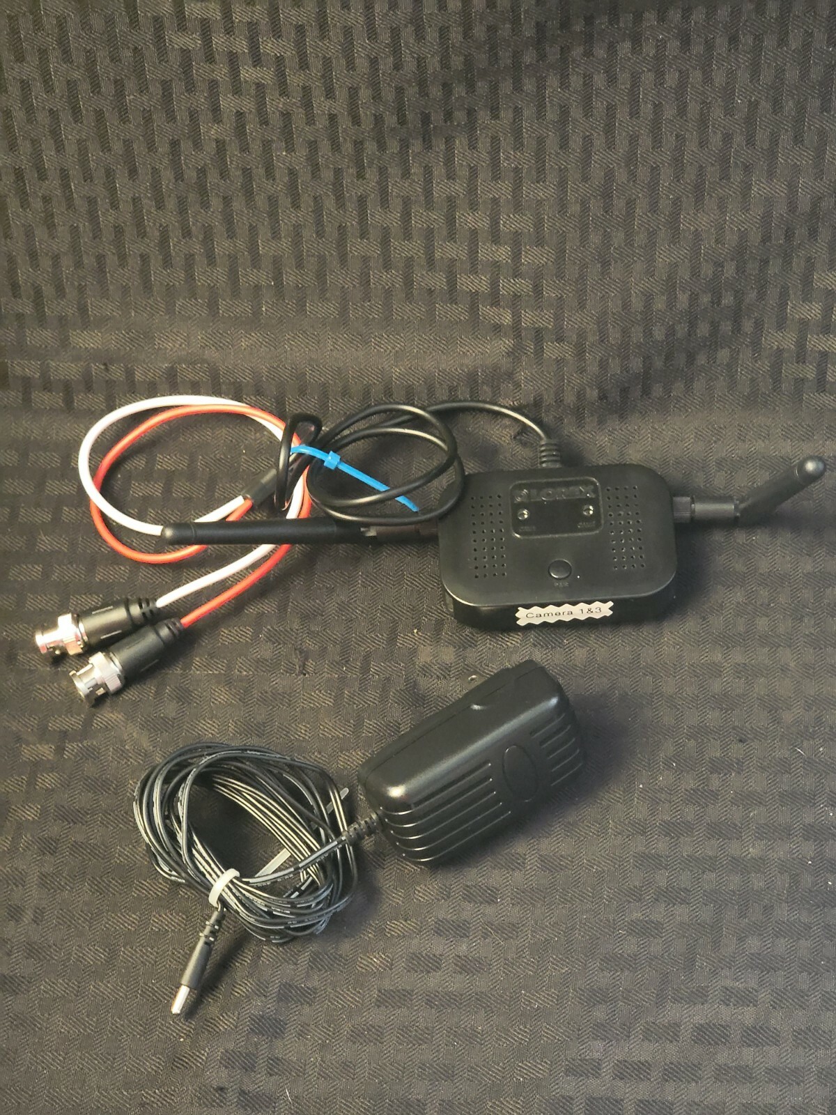LOREX Wireless 2 Channel MPEG4 Receiver WL2232 with power supply