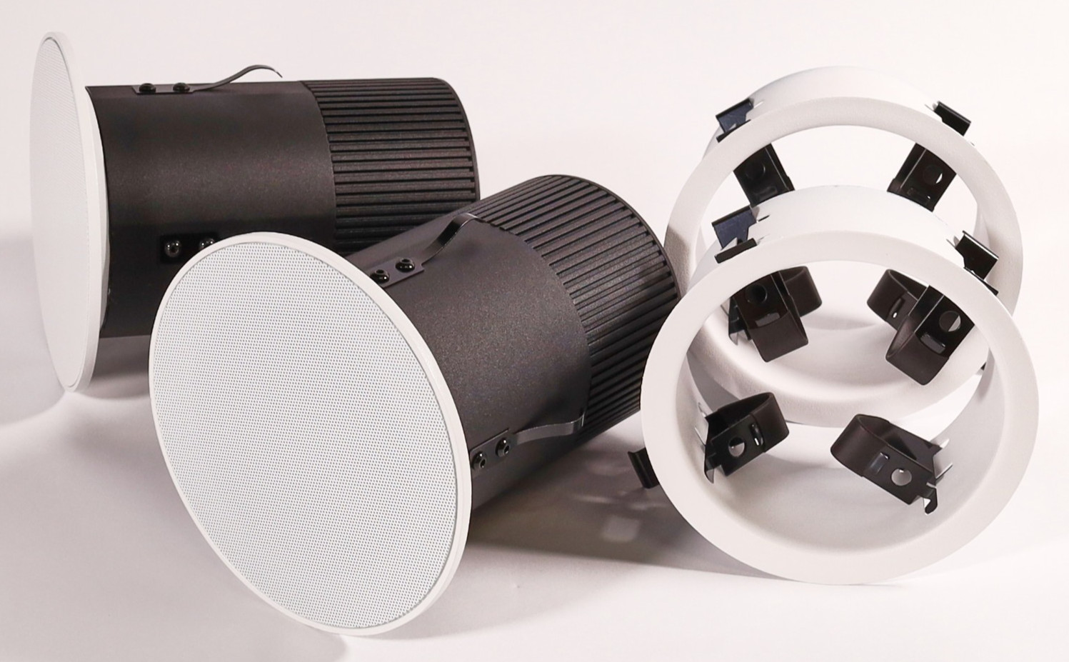 (Lot of 2) Savant Systems Micro Aperature 4 EDG-4-SAT-R-00 In-Ceiling Speakers